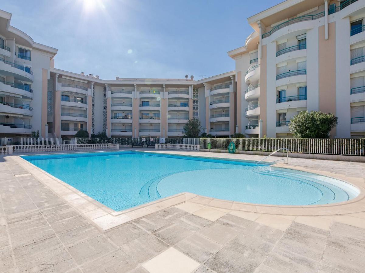 Apartment Le Borghese By Interhome เฟรฌูส ภายนอก รูปภาพ